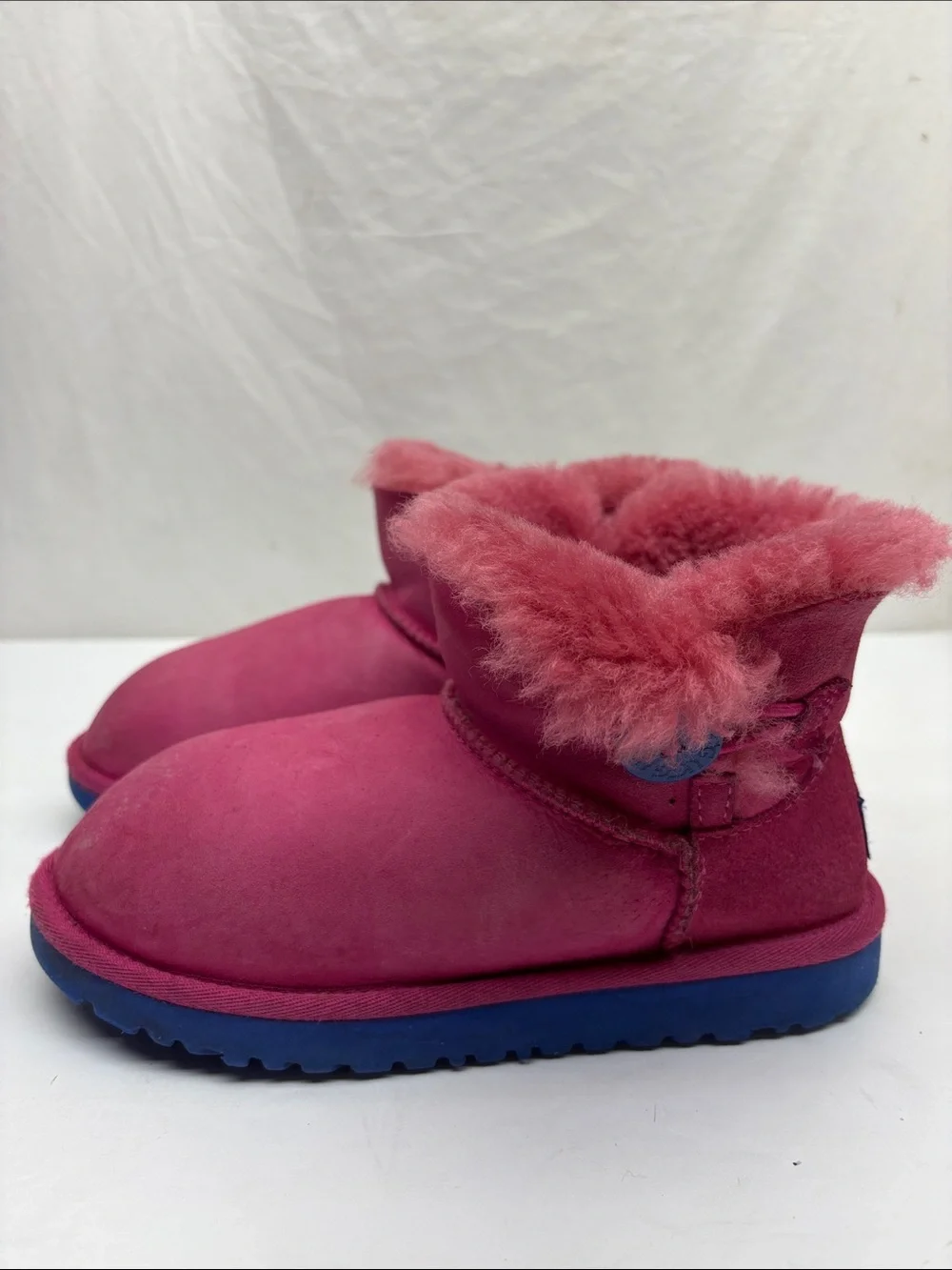UGG Kids Pink button boots, SZ 2 little girl, box 70